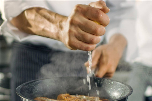 Do you know how to choose a space-saving cooker?