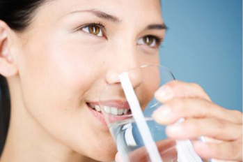 Drinking water lags behind 3 concepts that affect our health
