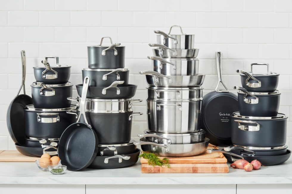 STAINLESS STEEL VS NONSTICK: WHICH COOKWARE SHOULD YOU CHOOSE?
