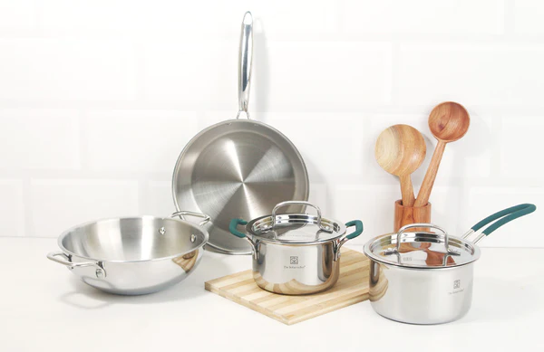 TRI-PLY COOKWARE VERSUS NON-STICK COOKWARE? universal steamer